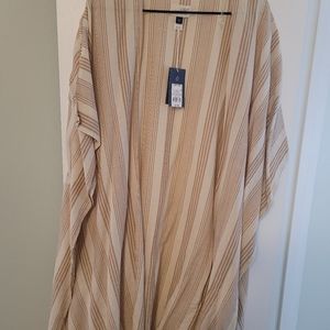 Universal Thread Kimono